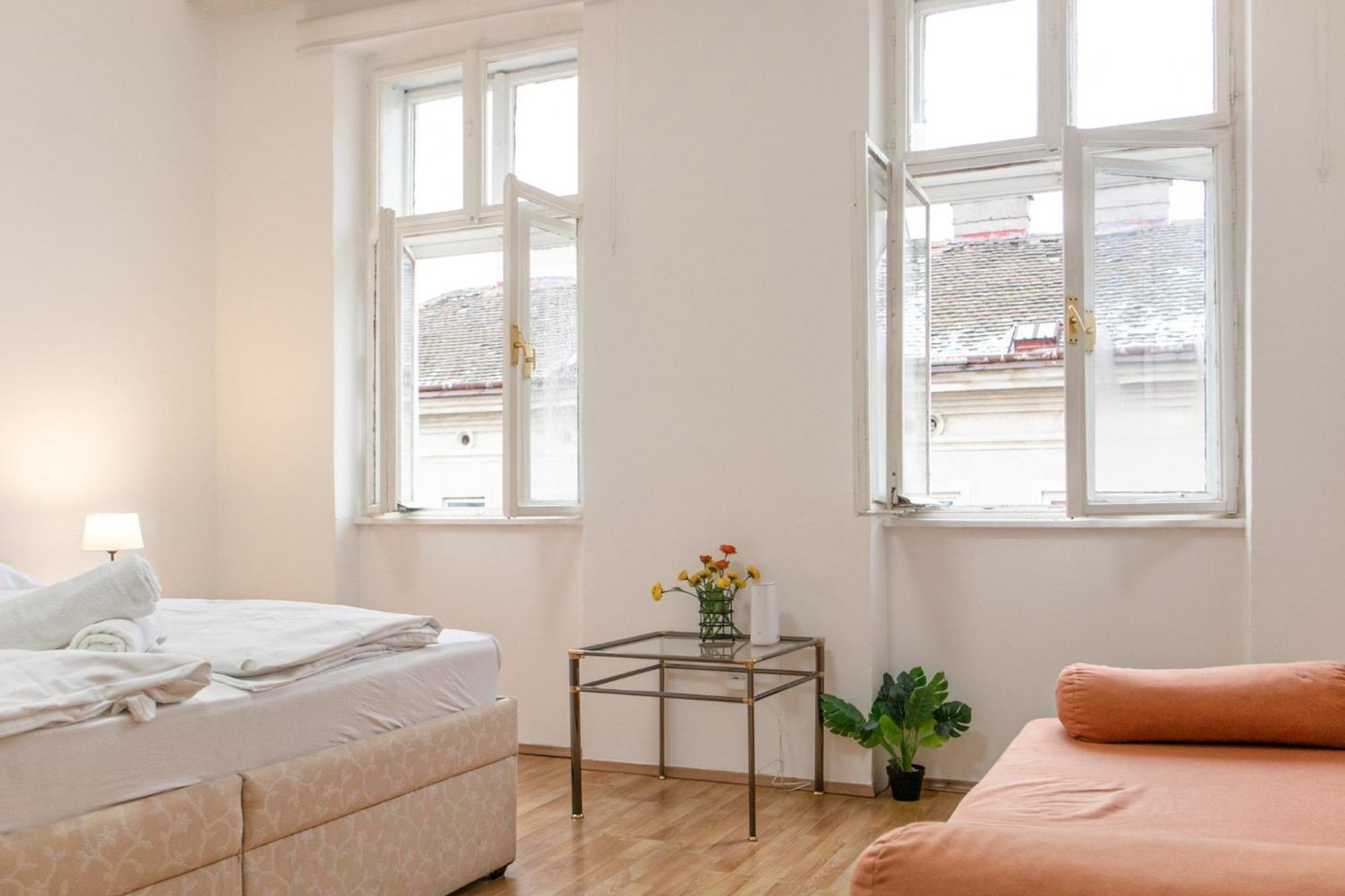 Budget City Stay - Near Wiener Stadthalle Ideal For Longstays Esterno foto